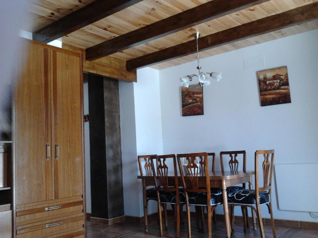 Los Aladros La Puebla De Valverde Zimmer foto