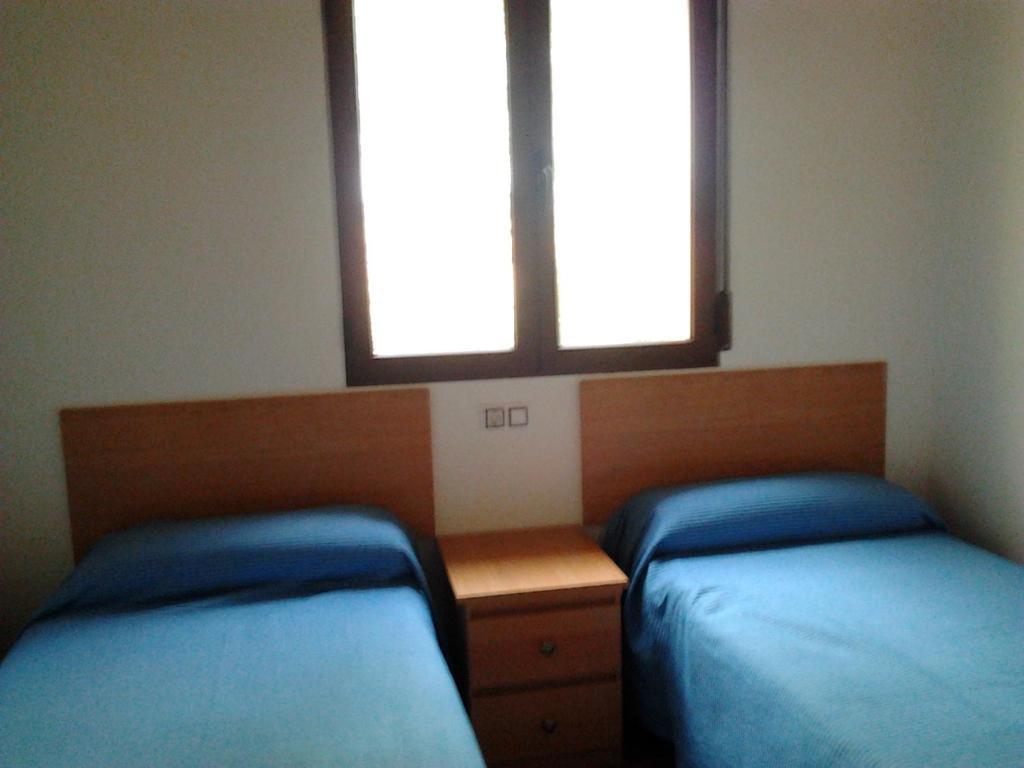 Los Aladros La Puebla De Valverde Zimmer foto